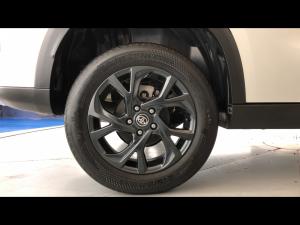 Toyota Urban Cruiser 1.5 XR manual - Image 20