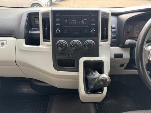 Toyota Quantum 2.8 SLWB panel van - Image 13