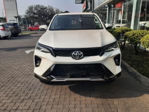 Toyota Fortuner 2.4GD-6 Raised Body automatic - Image 4