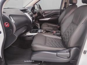 Nissan Navara 2.5DDTI SE Plus automatic D/C - Image 7