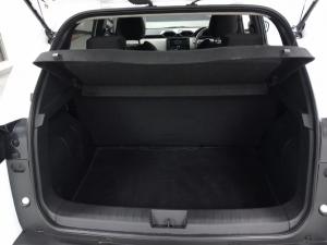 Nissan Magnite 1.0 Visia auto - Image 10