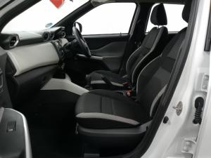 Nissan Magnite 1.0 Visia auto - Image 14