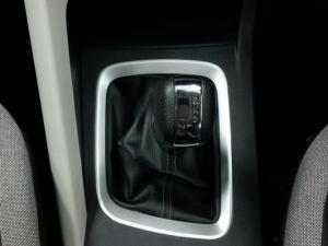 Nissan Magnite 1.0 Visia auto - Image 9