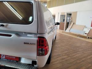 Toyota Hilux 2.0 single cab S (aircon) - Image 11