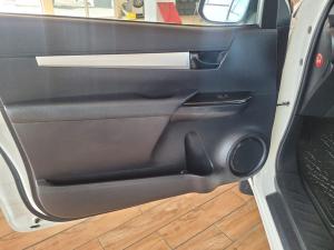 Toyota Hilux 2.0 single cab S (aircon) - Image 12