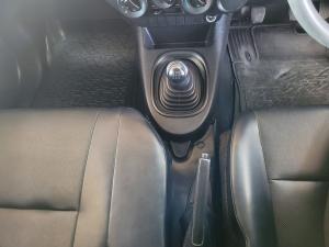 Toyota Hilux 2.0 single cab S (aircon) - Image 19