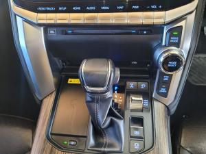Toyota Land Cruiser 300 3.3D ZX - Image 29