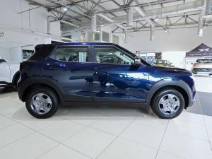 Mahindra XUV 3XO 1.2T MX3 manual - Image 13