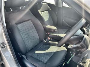 Volkswagen Polo Vivo hatch 1.4 Life - Image 14