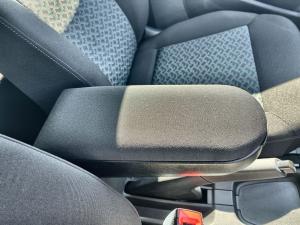 Volkswagen Polo Vivo hatch 1.4 Life - Image 22