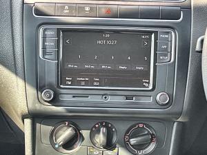 Volkswagen Polo Vivo hatch 1.6 Comfortline auto - Image 11