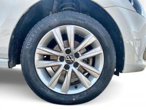 Volkswagen Polo Vivo hatch 1.6 Comfortline auto - Image 15