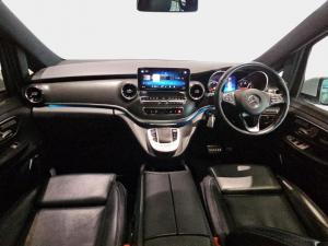 Mercedes-Benz V-Class V300d Exclusive - Image 11