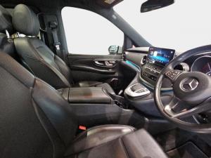 Mercedes-Benz V-Class V300d Exclusive - Image 13