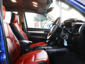 Toyota Hilux 4.0 V6 double cab 4x4 Raider - Image 23
