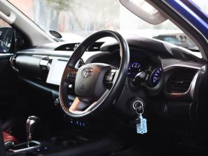 Toyota Hilux 4.0 V6 double cab 4x4 Raider - Image 24