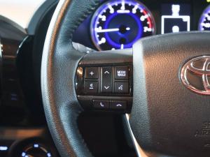 Toyota Hilux 4.0 V6 double cab 4x4 Raider - Image 29