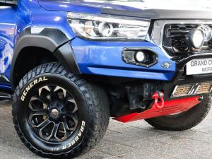 Toyota Hilux 4.0 V6 double cab 4x4 Raider - Image 2