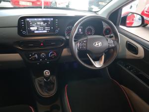 Hyundai Grand i10 1.2 Executive sedan manual - Image 12