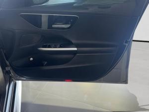 Mercedes-Benz C-Class C220d Avantgarde - Image 21