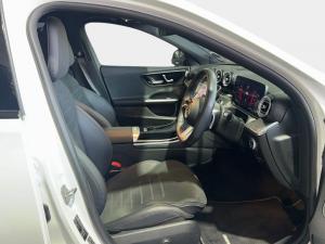 Mercedes-Benz C-Class C200 Avantgarde - Image 14