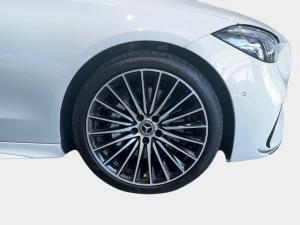 Mercedes-Benz C-Class C200 Avantgarde - Image 16