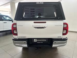 Toyota Hilux 2.8GD-6 double cab 4x4 Raider auto - Image 5