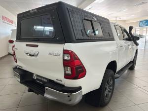 Toyota Hilux 2.8GD-6 double cab 4x4 Raider auto - Image 2