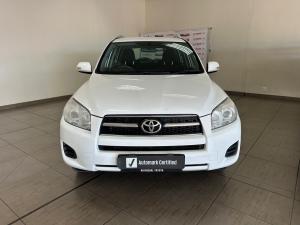 Toyota RAV4 2.0 GX auto - Image 4