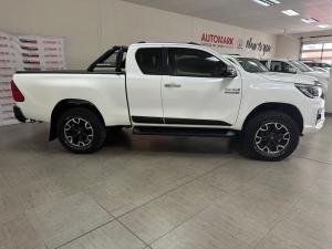 Toyota Hilux 2.8GD-6 Xtra cab 4x4 Legend 50 auto - Image 3