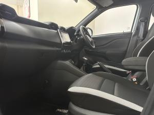 Nissan Magnite 1.0 Turbo Acenta Kuro manual - Image 7