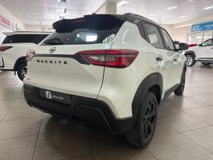 Nissan Magnite 1.0 Turbo Acenta Kuro manual - Image 2