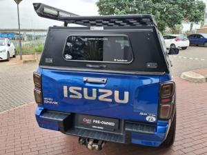 Isuzu D-Max 3.0TD double cab V-Cross 4x4 - Image 5