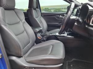 Isuzu D-Max 3.0TD double cab V-Cross 4x4 - Image 9