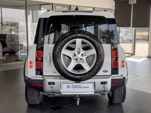 Land Rover Defender 110 D300 X-Dynamic SE - Image 11
