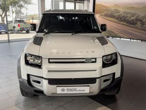 Land Rover Defender 110 D300 X-Dynamic SE - Image 17