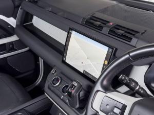 Land Rover Defender 110 D300 X-Dynamic SE - Image 22