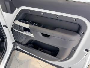Land Rover Defender 110 D300 X-Dynamic SE - Image 25