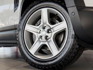 Land Rover Defender 110 D300 X-Dynamic SE - Image 4
