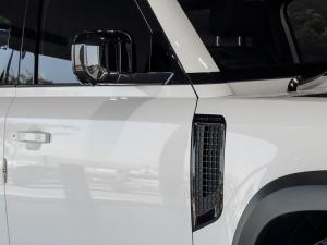 Land Rover Defender 110 D300 X-Dynamic SE - Image 6
