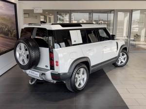 Land Rover Defender 110 D300 X-Dynamic SE - Image 7