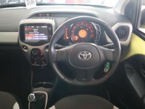 Toyota Aygo 1.0 - Image 11