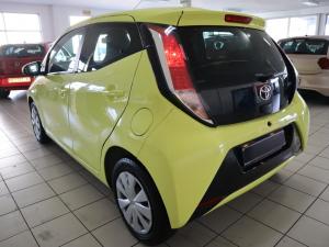 Toyota Aygo 1.0 - Image 7