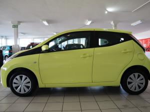 Toyota Aygo 1.0 - Image 8