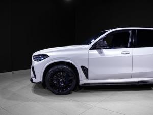 BMW X5 M competition First Edition - Image 3