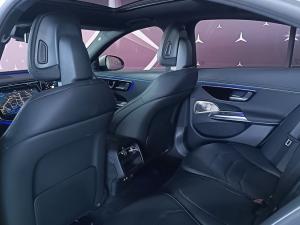 Mercedes-Benz E-Class E220d Avantgarde - Image 12