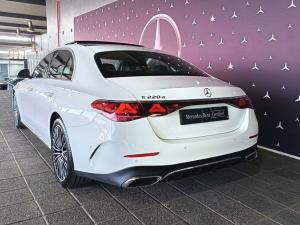 Mercedes-Benz E-Class E220d Avantgarde - Image 5
