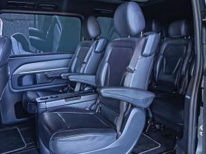 Mercedes-Benz V-Class V300d Exclusive - Image 11