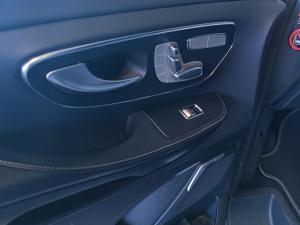 Mercedes-Benz V-Class V300d Exclusive - Image 12