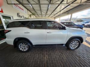 Toyota Fortuner 2.8GD-6 4x4 VX - Image 3